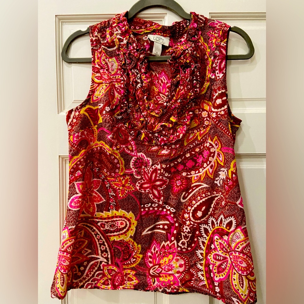 Ann Taylor LOFT sleeveless top with ruffle neck